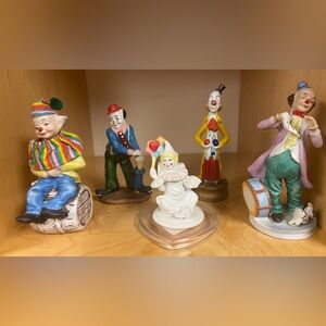VINTAGE CLOWNS 5 FIGURINES COLLECTIBLE GREAT CONDITION